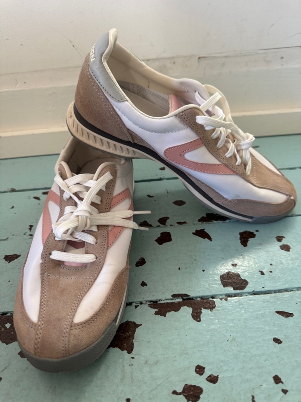 Tretorn Size 7 Tretorn Rawlins 2.Sneakers White/Blush" colorway.